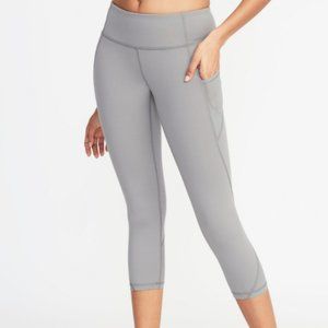 🧘🏻‍♀️ Gray Mid-Rise Side-Pocket Crop Pants
